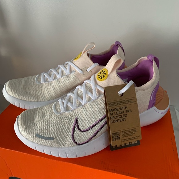 Nike Free Run Flyknit Next Nature Sz 11.5 Women /10 Men - Picture 1 of 9